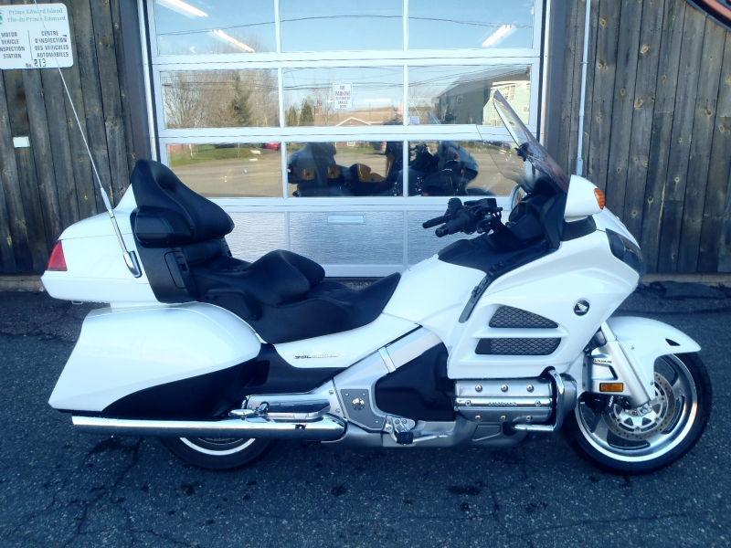2014 GL 1800 Gold Wing with ABS and Navigation