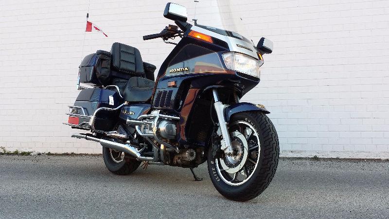 GL1200 GoldWing Aspencade Only 22,000 KM's Mint Condition