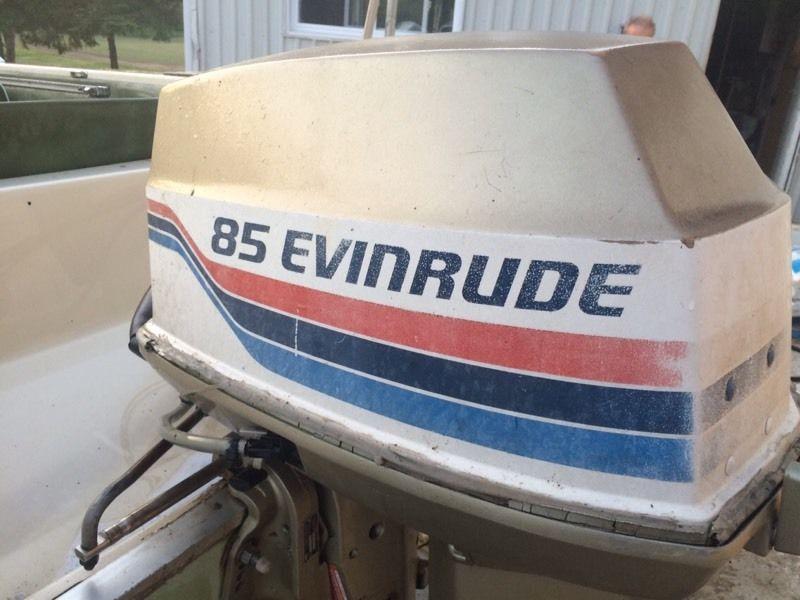 16 ft Doral with 85 evinrude