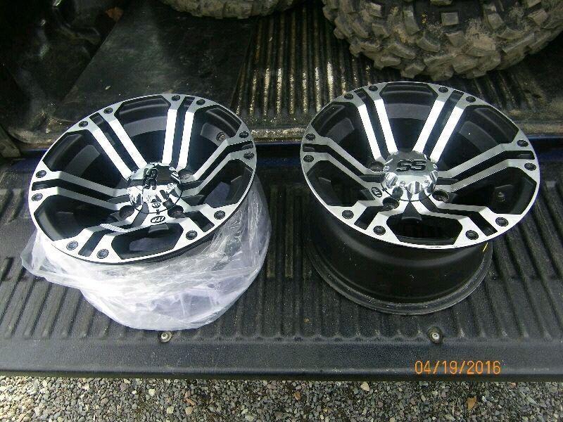 Wanted: LOOKING TO BUY A SET OF SS RIMS