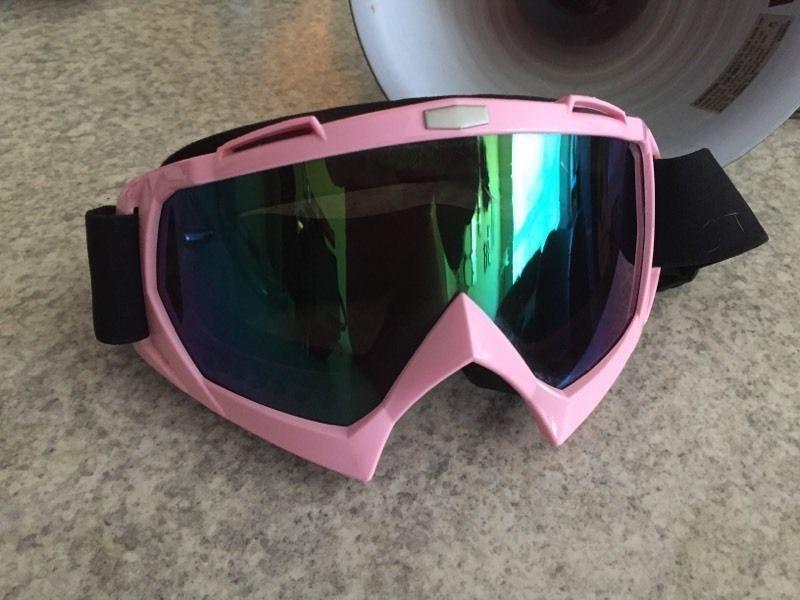 Chicks goggles for riding pink!