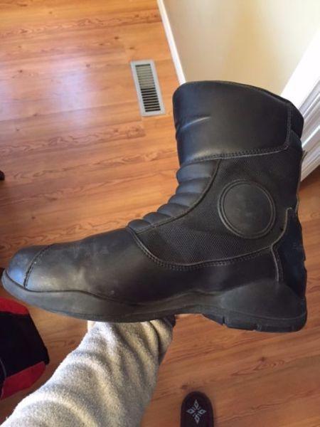 Alpinestar Motorcycle Boots - Size 9.5