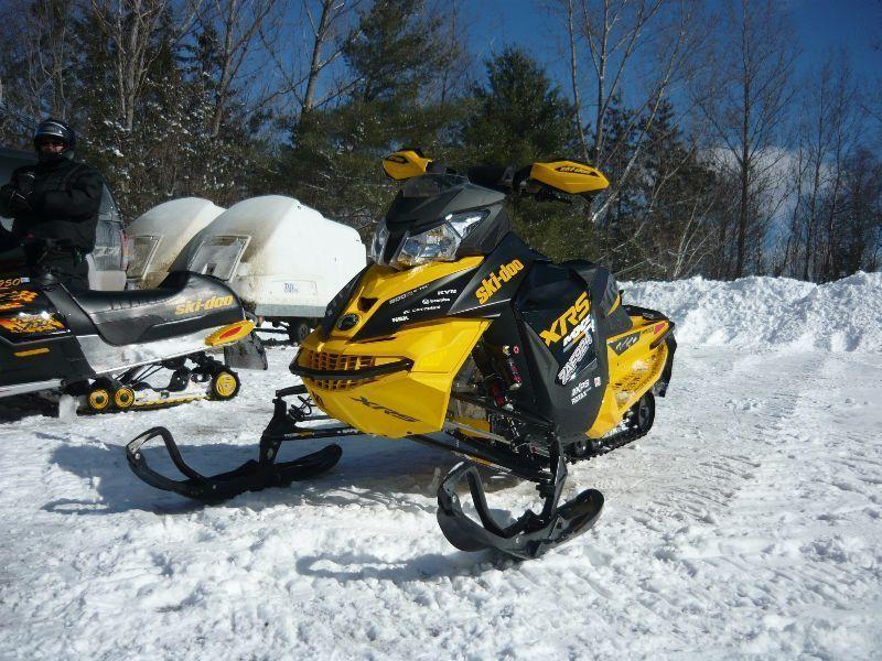 SKIDOO MXZ XRS 800 E TECH