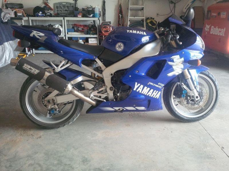 1998 Yamaha R1.....