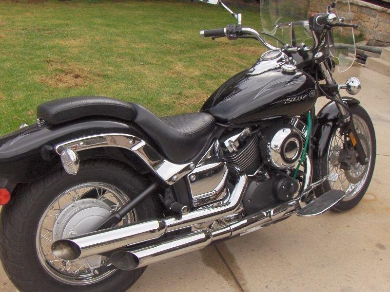 Reduced! 2008 Yamaha V Star 650 CLASSIC VERY LOW KMS!! MINT!!