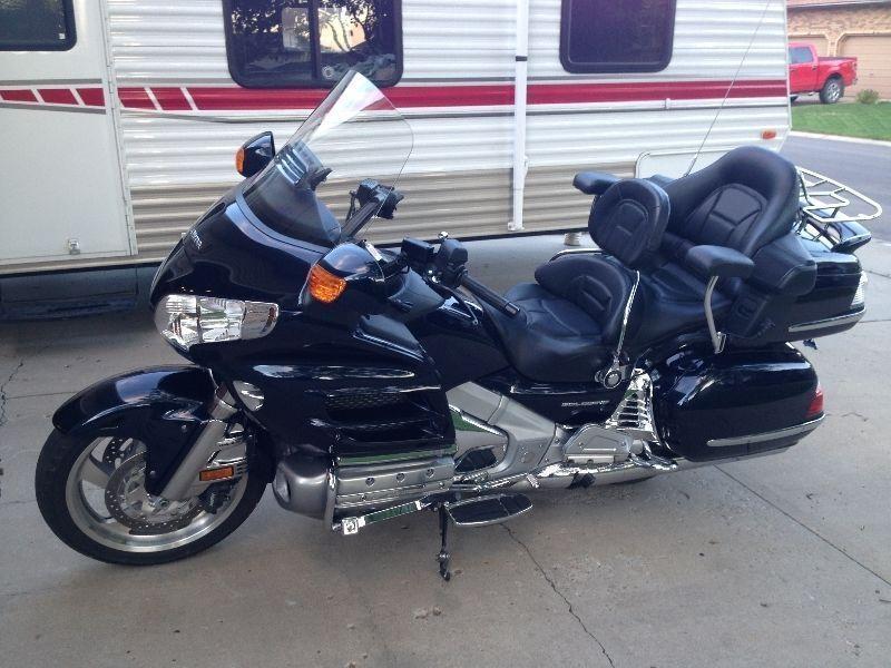 Gold Wing 2009 - For Sale by Original Owner due to Health Issues