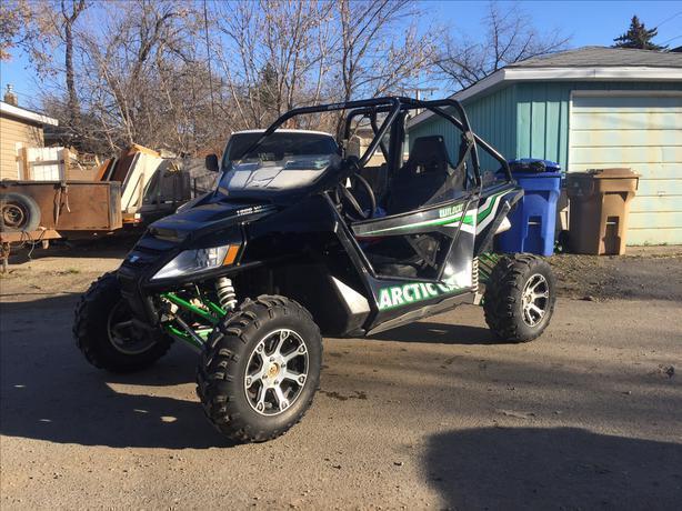 2012 arctic cat 1000 like new