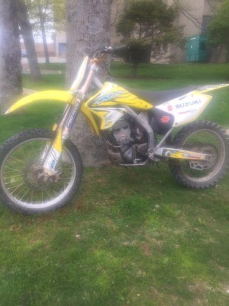 RMZ 250 selling price $3000 OBO