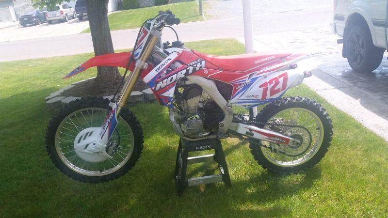 2015 Honda CRF 250 R. Quick sell!!!