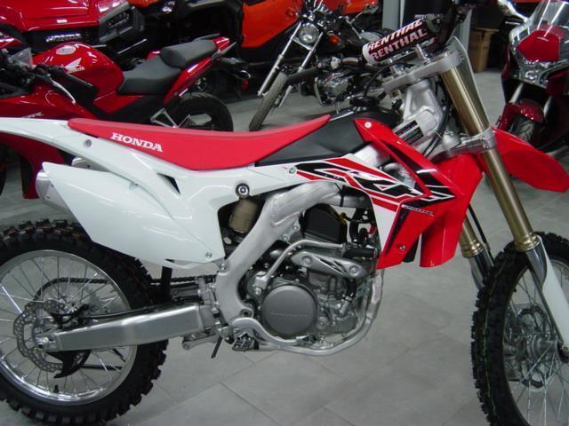 2016 HONDA On Road CRF 250 R