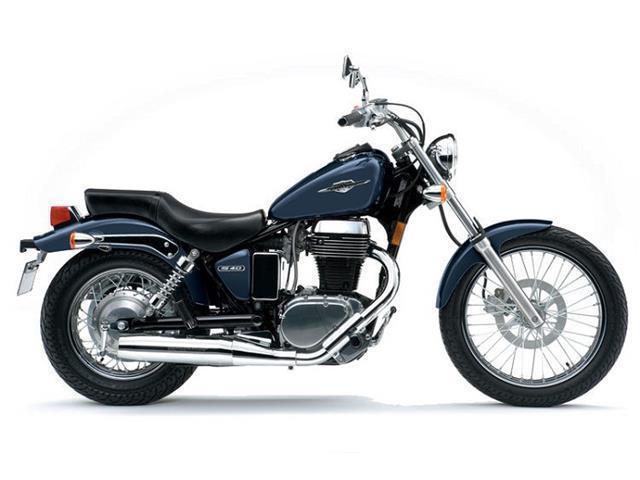 SUZUKI BOULEVARD S40 2015