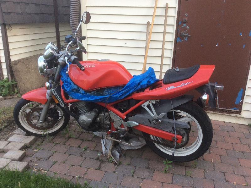 Suzuki GSC 400 Bandit