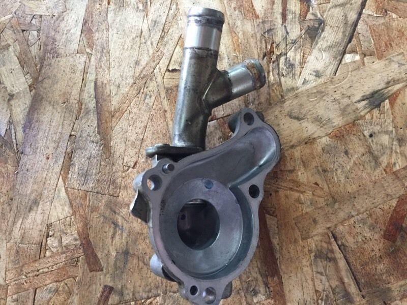 2011 Yamaha yz450f water pump cover and impeller
