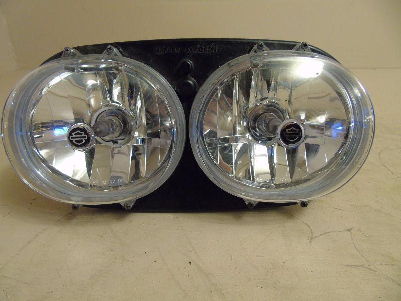 (Used) Harley-Davidson Road Glide Headlight / 67775-10 /#5083
