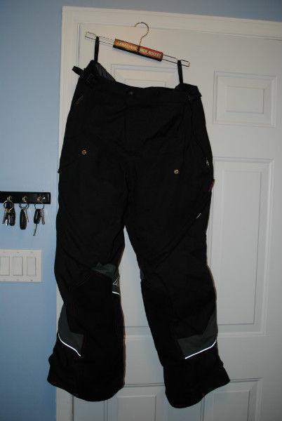 Essentially New Joe Rocket Goose Pants (size 2XL)