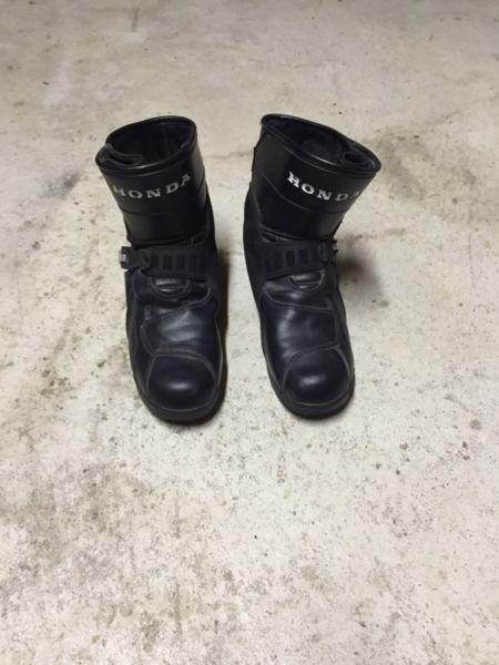 Men's size 10 Joe Rocket motorcycle boots