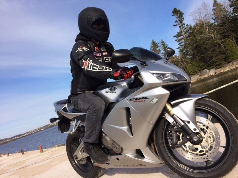 Wanted: Icon leather motorcycle jacket