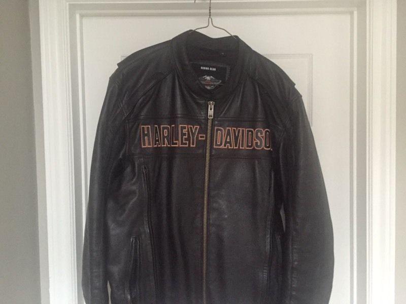 Harley leather jacket size XL AS NEW