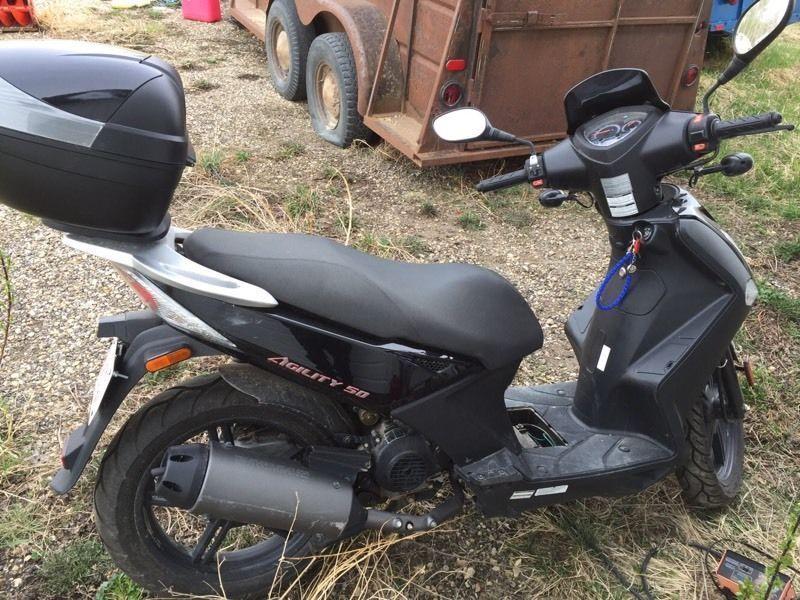 ONLY NEED LEARNERS TO DRIVE!! 50cc Moped/Scooter