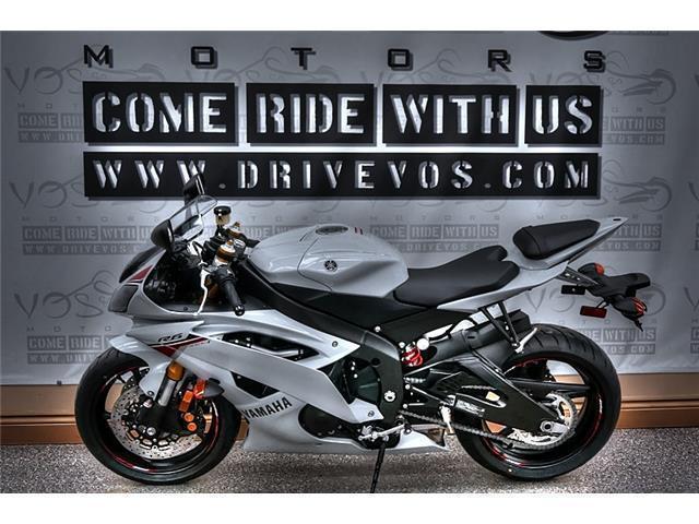 2015 Yamaha YZF-R6 - V1804 - **No payments until 2017**