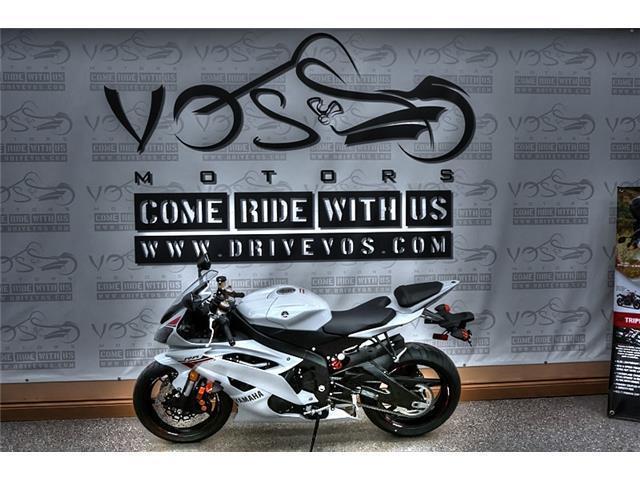 2015 Yamaha YZF-R6 - V1804 - **No payments until 2017**