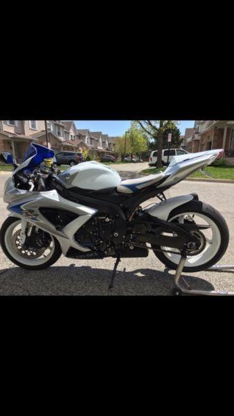 MINT 2008 Gsxr 600 - Road Ready - a must see