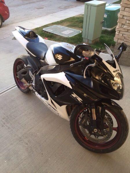 07 GSXR 750 new motor. Trade for 1000 or bigger
