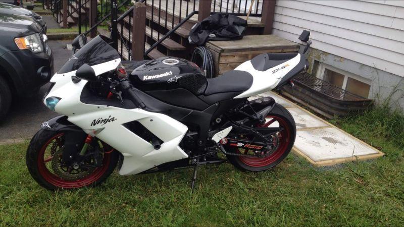 2008 Kawasaki ninja zx6r Wants sold today ($3300) firm