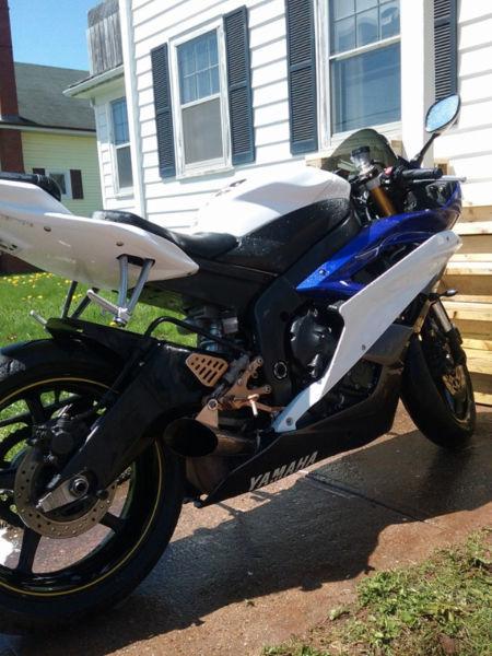 2006 yamaha R6