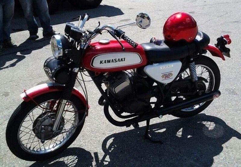 1970 Kawasaki A1 250 Restoration Project