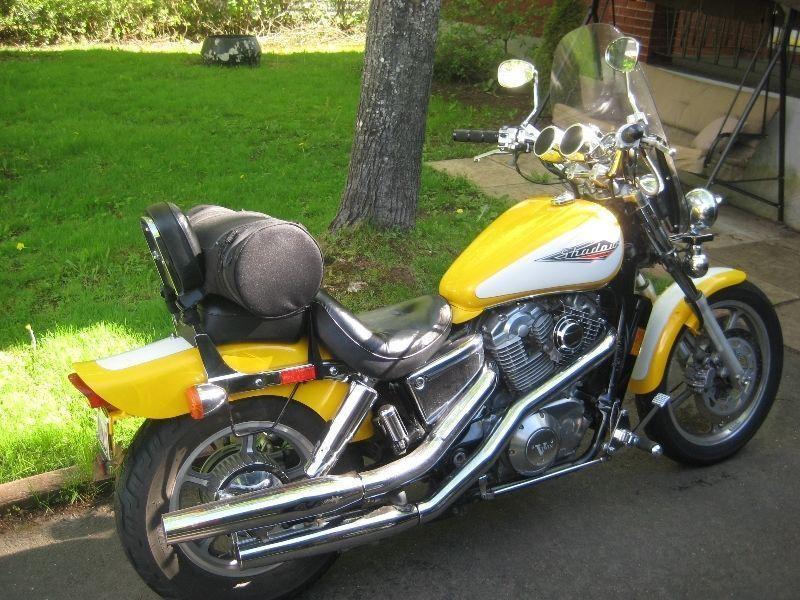 HONDA SHADOW VT1100C 1996 IN EXCELLENT CONDITION!!NEW PRICE!!