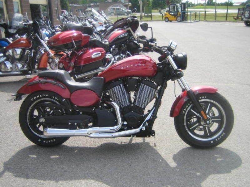 2013 Victory Judge Gloss Sunset Red