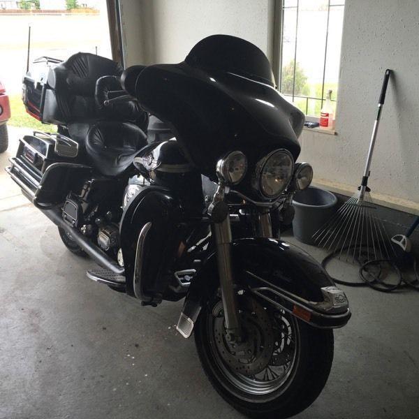 MUST SELL 2003 Harley Davidson ultra classic