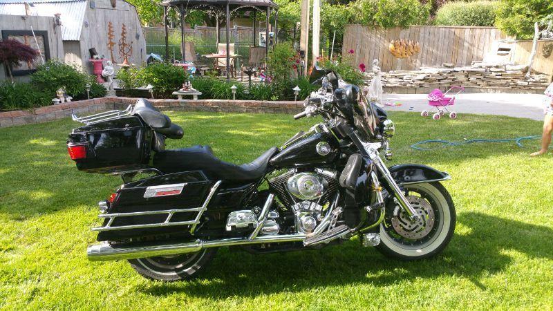 2000 Harley Ultra everything new!!! Don't need 4 bikes anymore!!