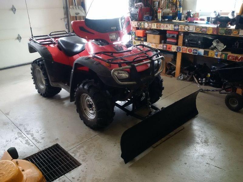 2011 HONDA TRX 500 WITH SNOW BLADE