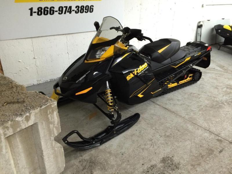 2012 Ski-Doo Renegade adrenaline 1200