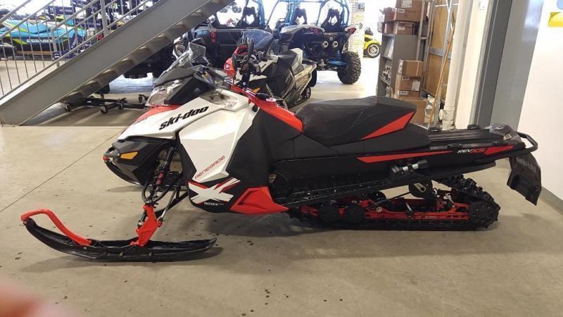 2014 Ski-Doo RENEGADE X 800