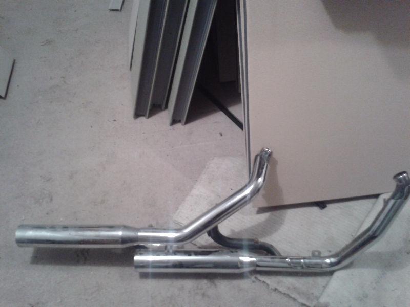 HARLEY DAVIDSON EXHAUST SYSTEM AND MUFFLERS