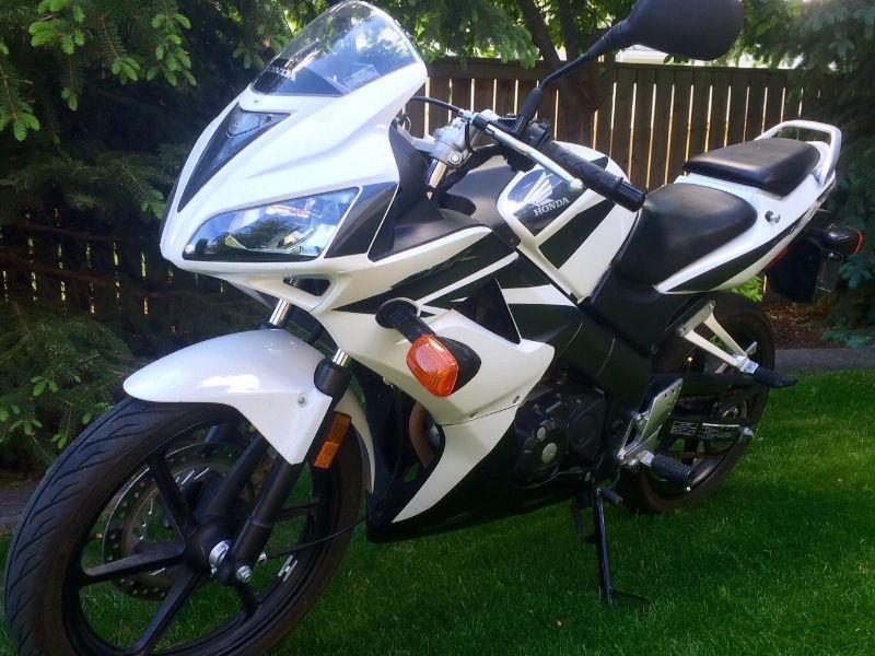 Real nice 2008 CBR125R sport bike priced for quick sale
