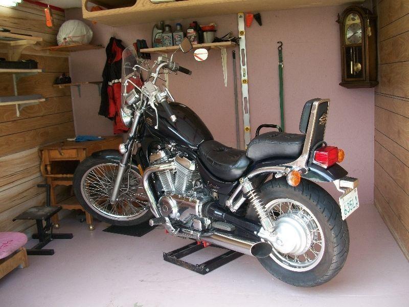 1993 SUZUKI INTRUDER 805cc LOW KM