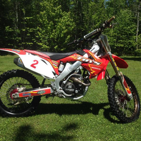 Better than new crf 250 r