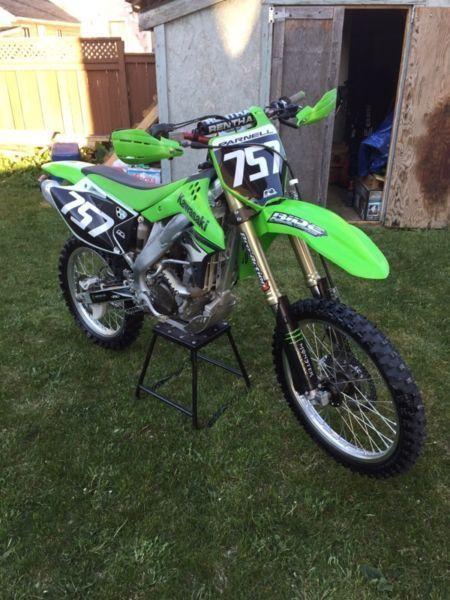 Super clean kawi 250f with all the riding gear