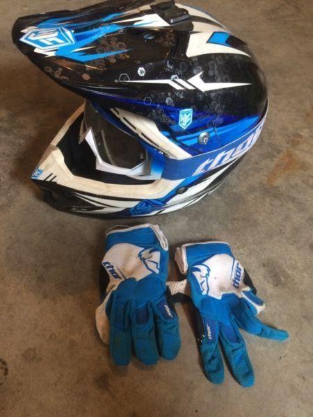 Dirtbike helmet gloves