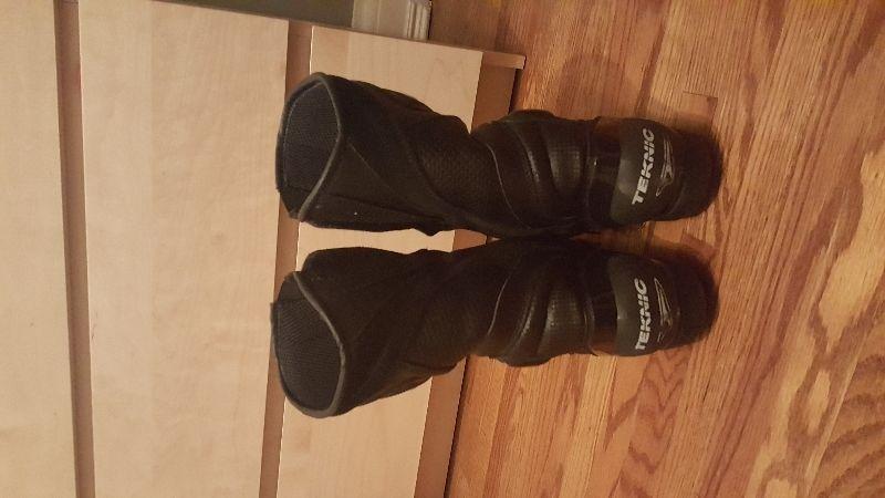 Motorcycle boots size 13 Teknic