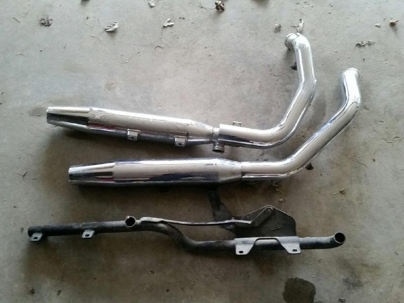 Factory exhaust for 2004 sportster