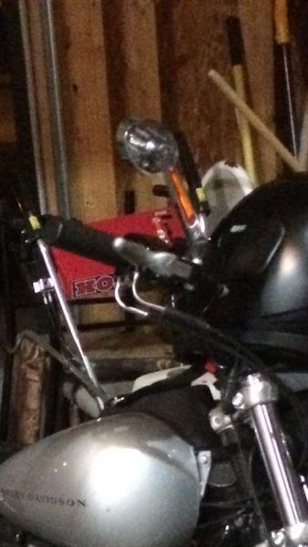 Harley Mirrors with integrated signals
