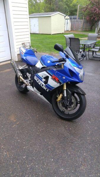 2005 GSXR 750 NEED TO SELL!