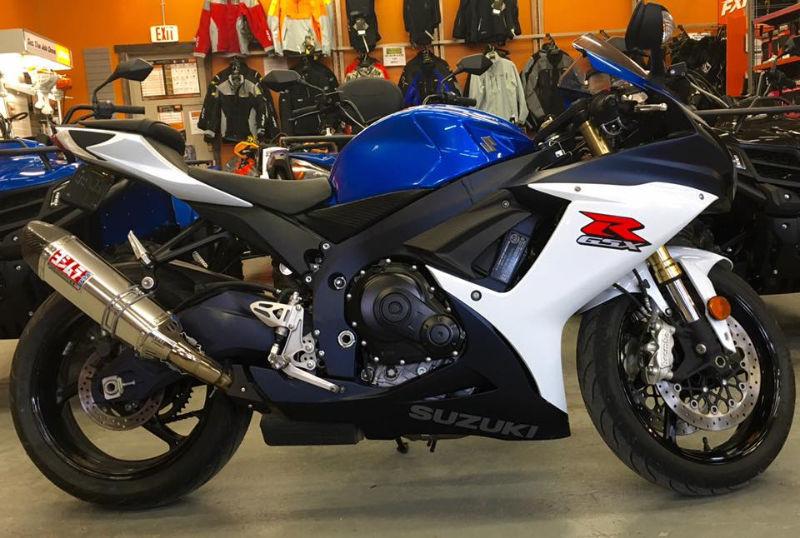 SHOWROOM CONDITION! 2011 Suzuki 750 Anniversary Edition