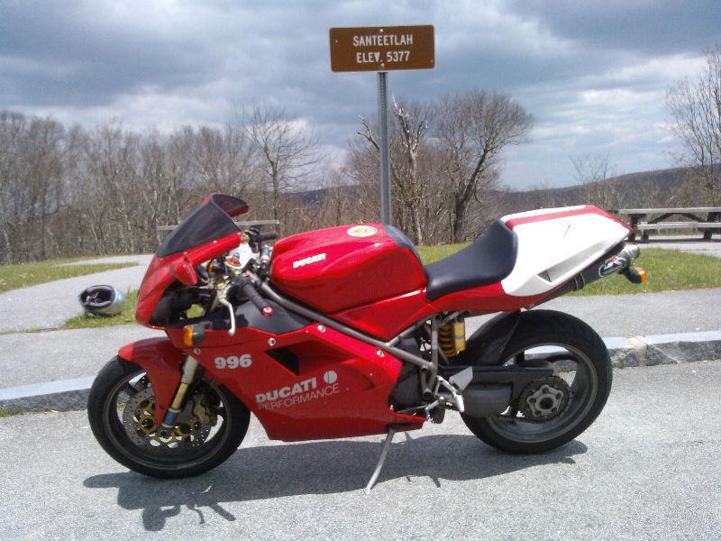 Ducati Superbike 996 Must Sell Soon