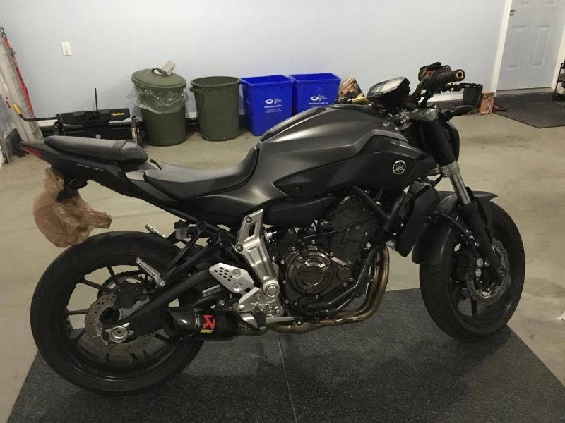 2015 Fz-07 Wicked bike! Lots of aftermarket parts